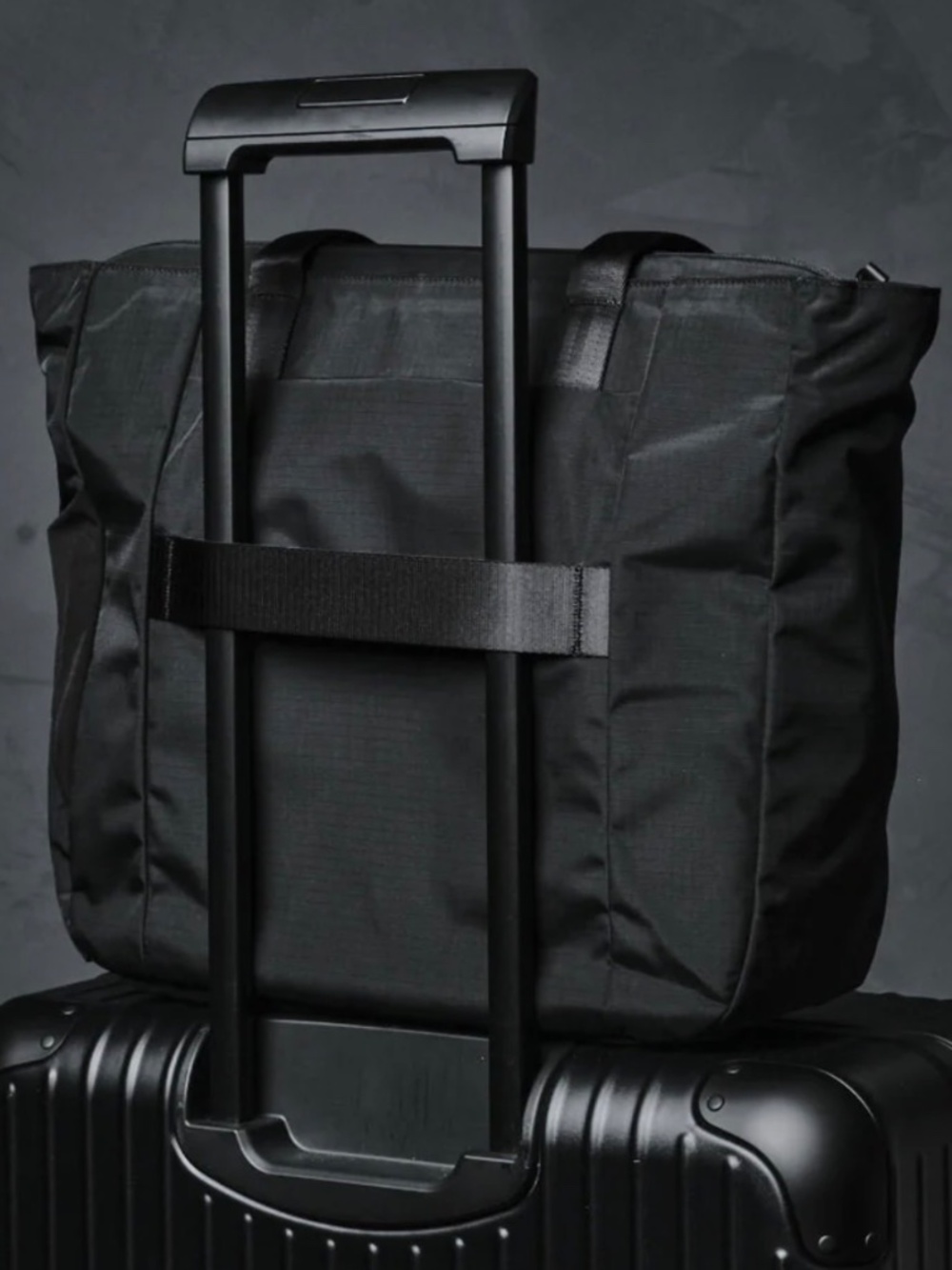 Alpacka Metro Tote - Picture 2 of 7